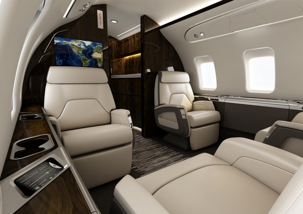 Bombardier Challenger 650 cabin for Nashville charter