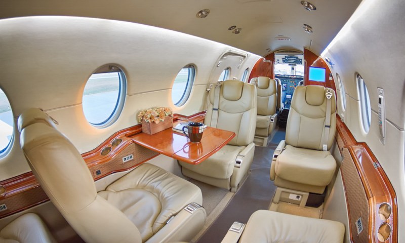 Beechjet 400 cabin for Nashville charter