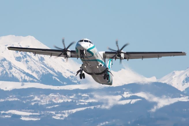 ATR 72F cargo aircraft for Nashville charter